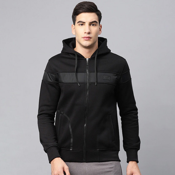 http://3.7.113.133/products/men-black-solid-bomber