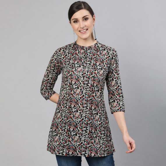 http://3.7.113.133/products/women-black-maroon-abstract-printed-tunic