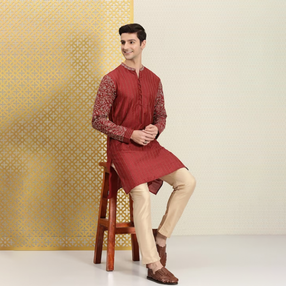 http://3.7.113.133/products/men-red-gold-toned-ethnic-motifs-printed-thread-work-kurta