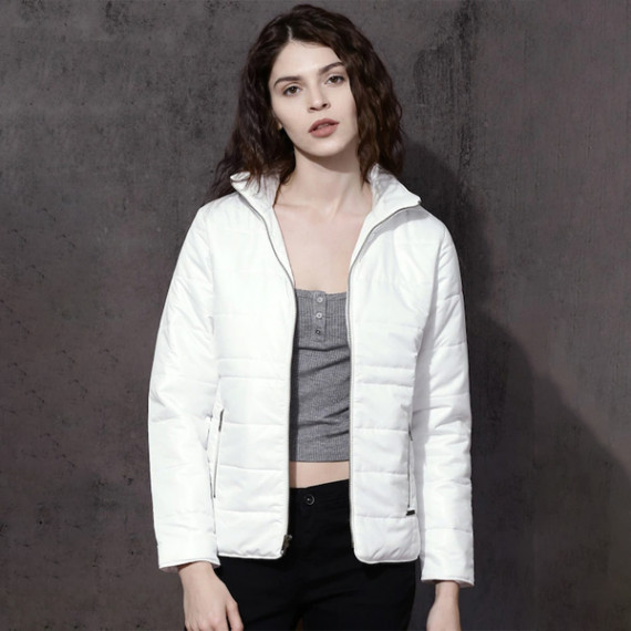 http://3.7.113.133/products/women-white-self-design-puffer-jacket