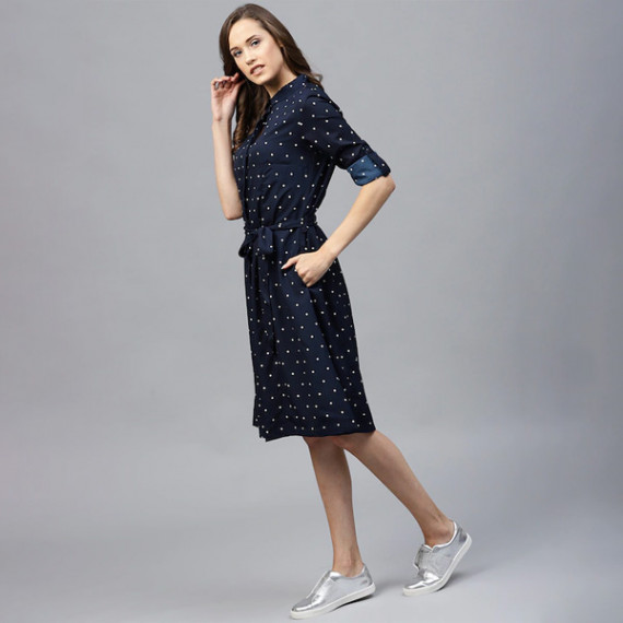 http://3.7.113.133/products/navy-blue-polka-dots-printed-shirt-dress