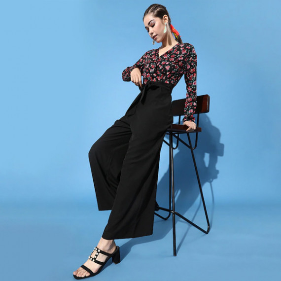 http://3.7.113.133/products/women-stylish-black-printed-elevated-bottom-jumpsuit