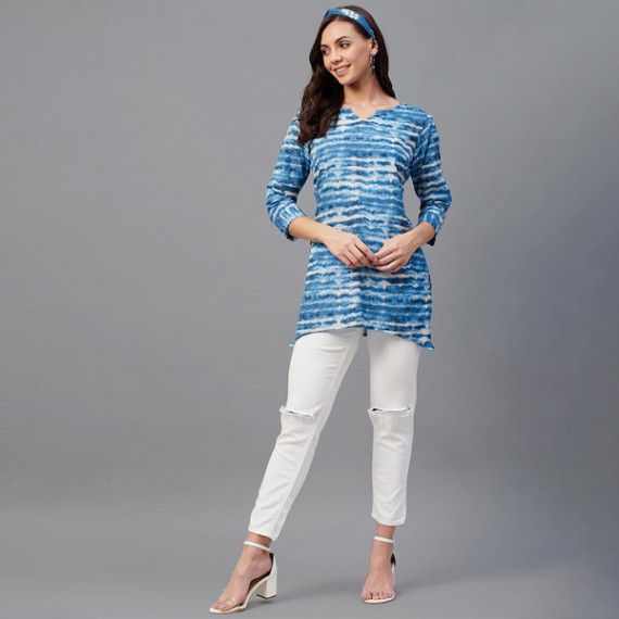 http://3.7.113.133/products/women-blue-tunics