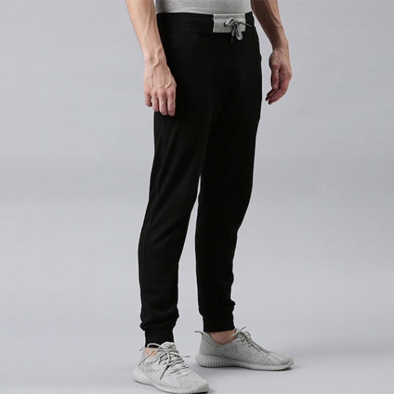 http://3.7.113.133/products/men-black-solid-organic-cotton-track-pants