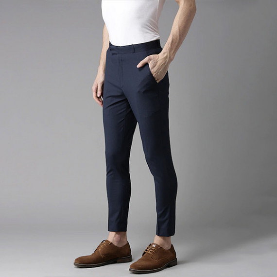 http://3.7.113.133/products/men-navy-blue-tapered-fit-trousers
