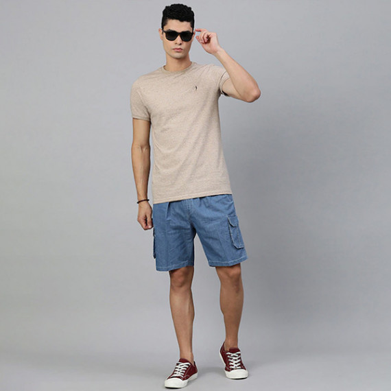 http://3.7.113.133/products/men-blue-solid-pure-cotton-denim-cargo-shorts