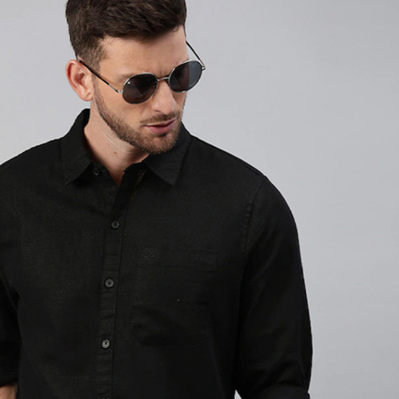 http://3.7.113.133/products/men-black-slim-fit-cotton-casual-shirt