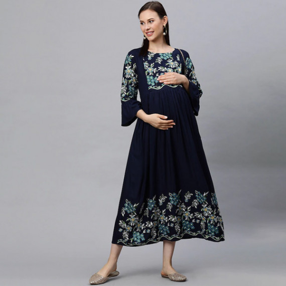 http://3.7.113.133/products/women-navy-blue-embroidered-maternity-feeding-maxi-nursing-dress