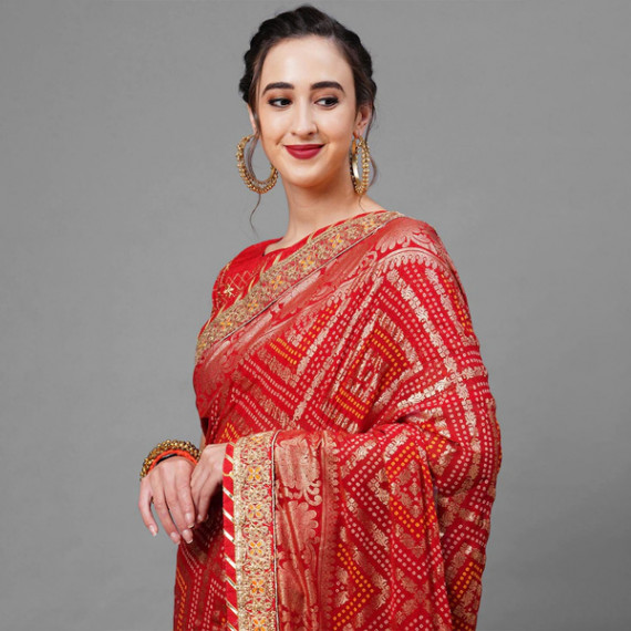 http://3.7.113.133/products/red-gold-toned-woven-design-bandhani-saree